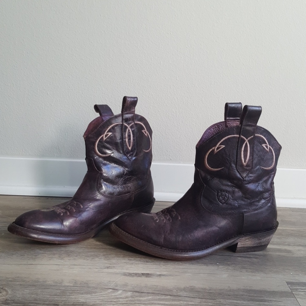 Women's Western Boots - Ariat - Size 6.5